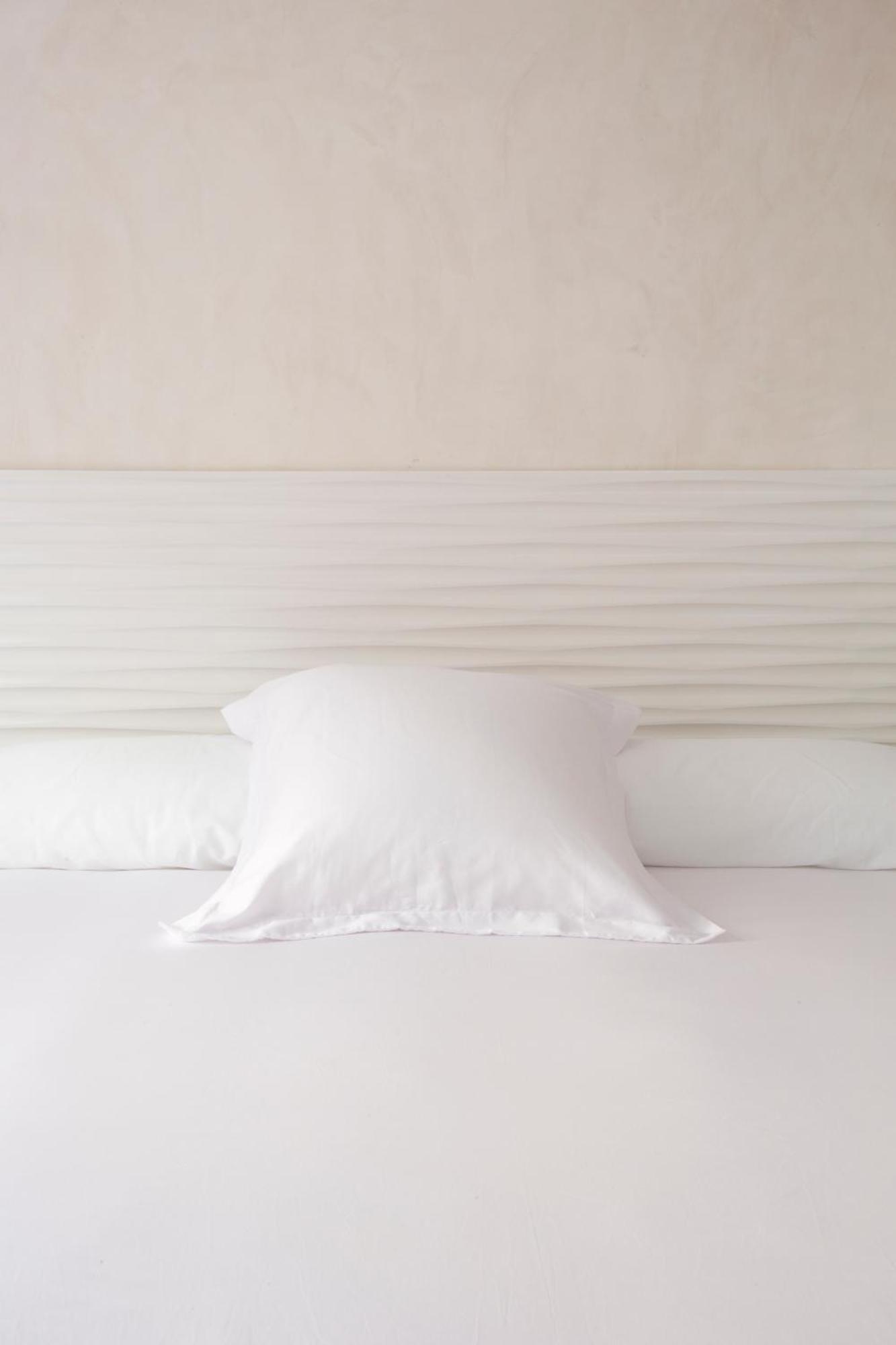 Antidoto Rooms San Agustin - Recomendado Para Adultos Toledo Exterior photo