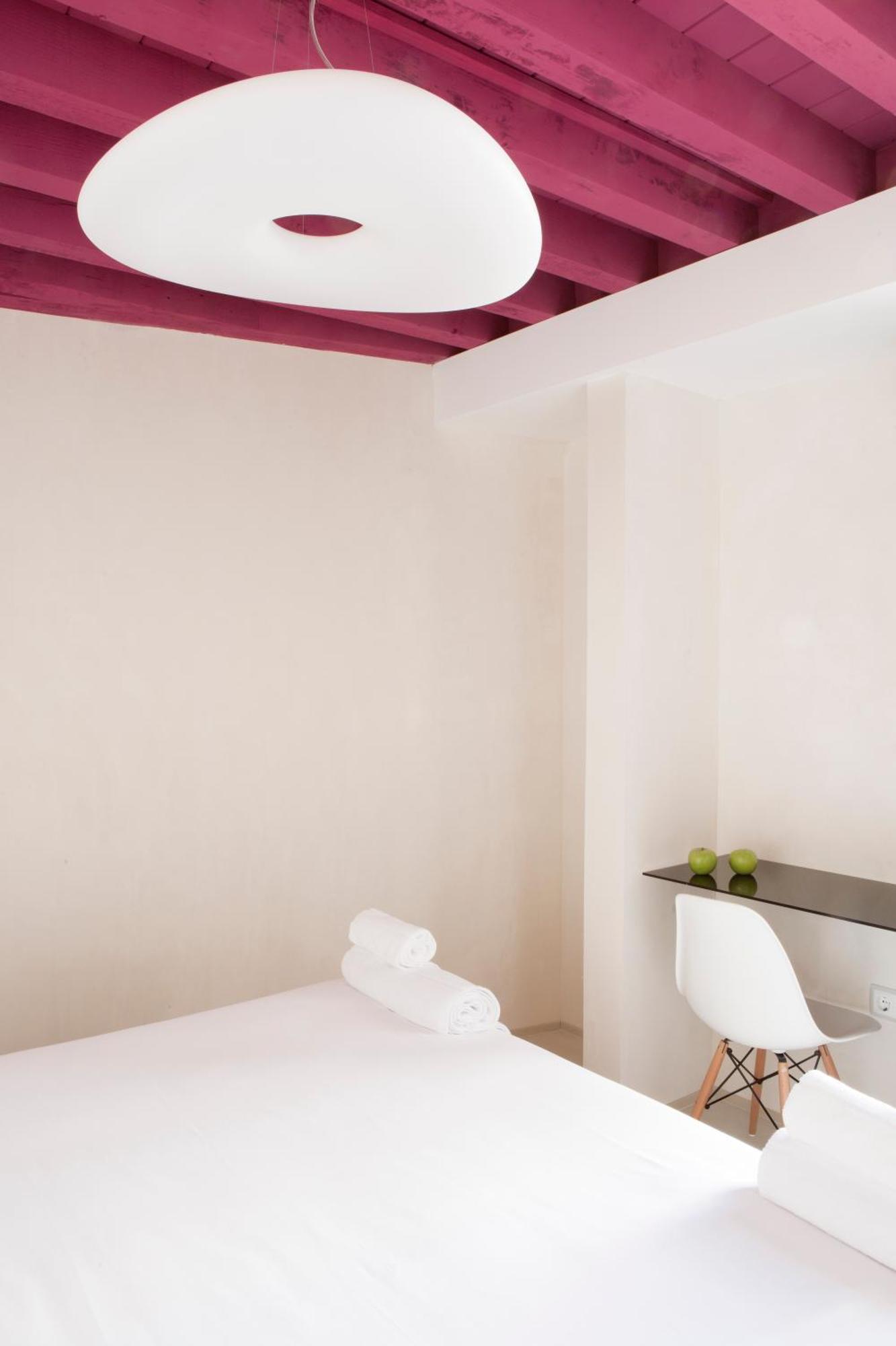 Antidoto Rooms San Agustin - Recomendado Para Adultos Toledo Exterior photo