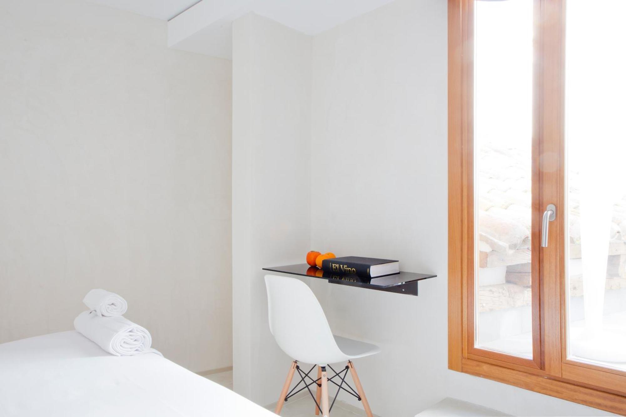 Antidoto Rooms San Agustin - Recomendado Para Adultos Toledo Exterior photo