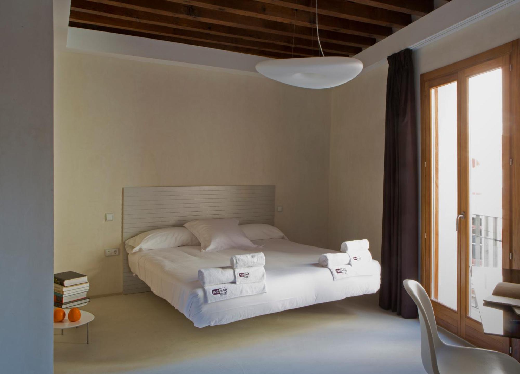 Antidoto Rooms San Agustin - Recomendado Para Adultos Toledo Exterior photo