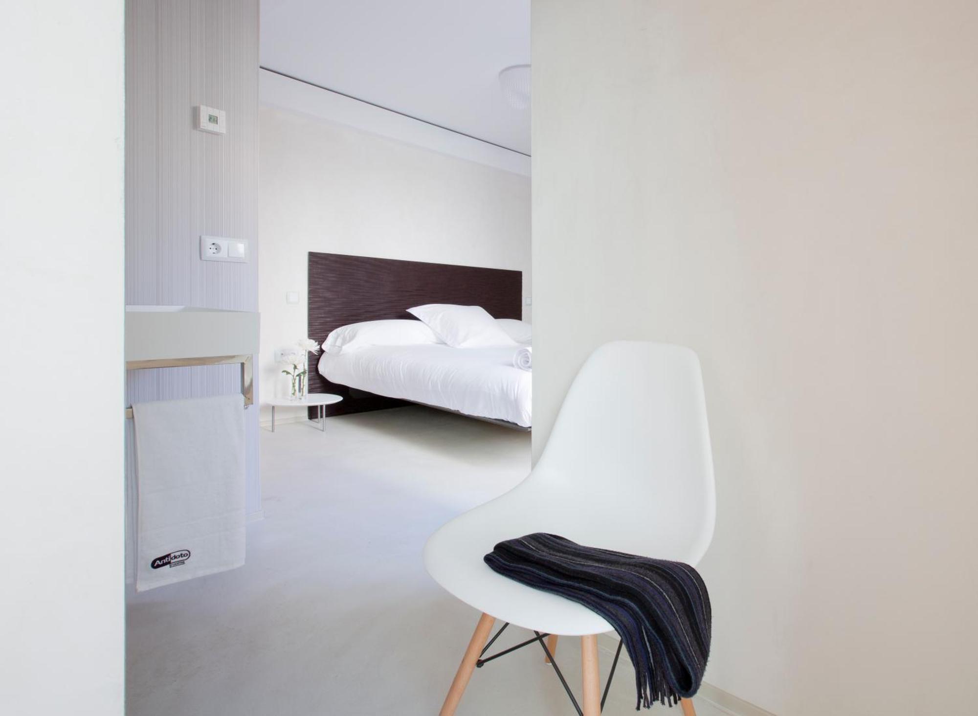 Antidoto Rooms San Agustin - Recomendado Para Adultos Toledo Exterior photo