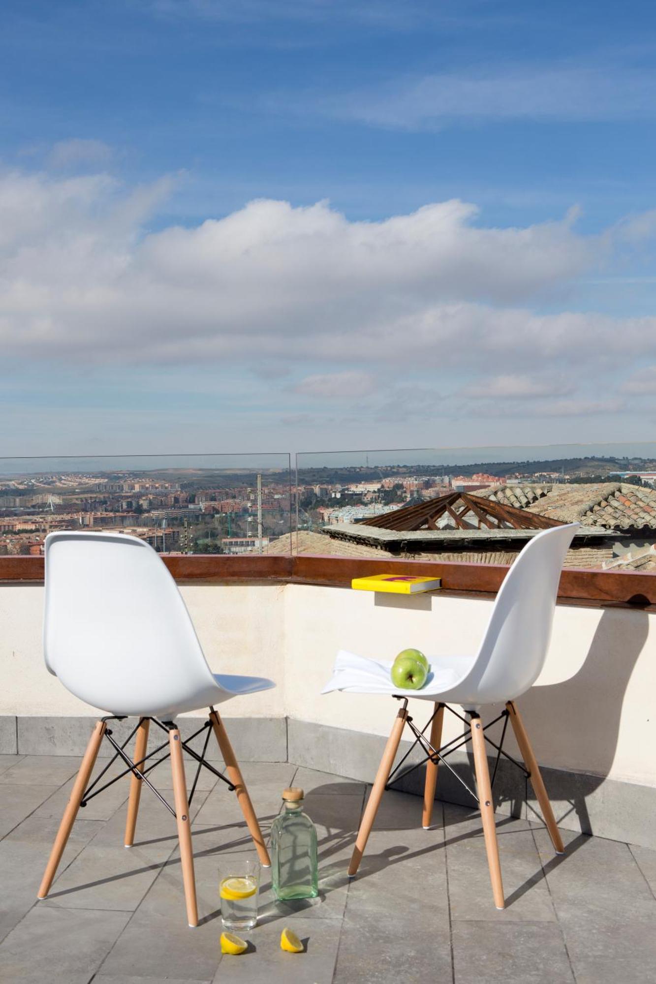 Antidoto Rooms San Agustin - Recomendado Para Adultos Toledo Exterior photo