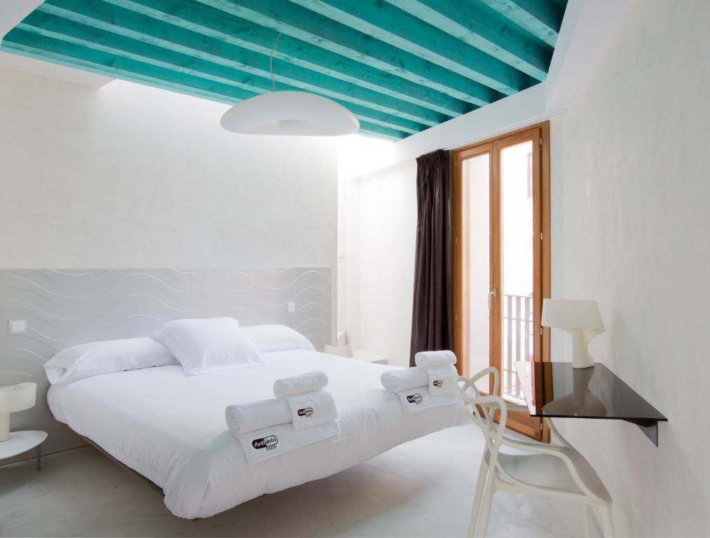 Antidoto Rooms San Agustin - Recomendado Para Adultos Toledo Room photo