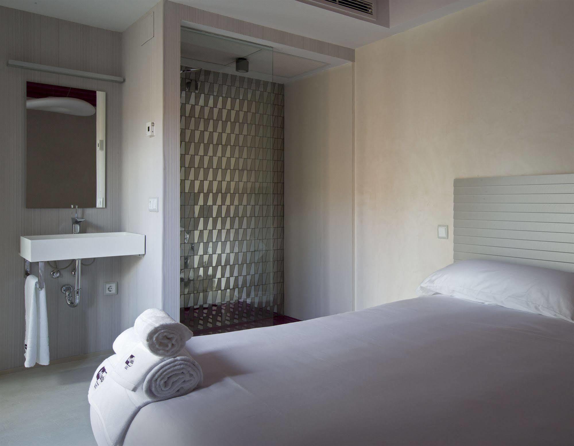 Antidoto Rooms San Agustin - Recomendado Para Adultos Toledo Exterior photo
